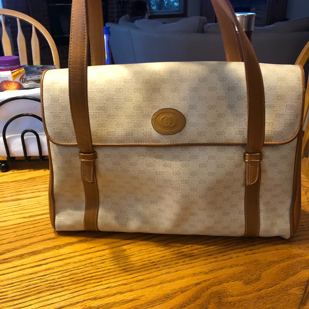 Vintage Gucci monogram purse